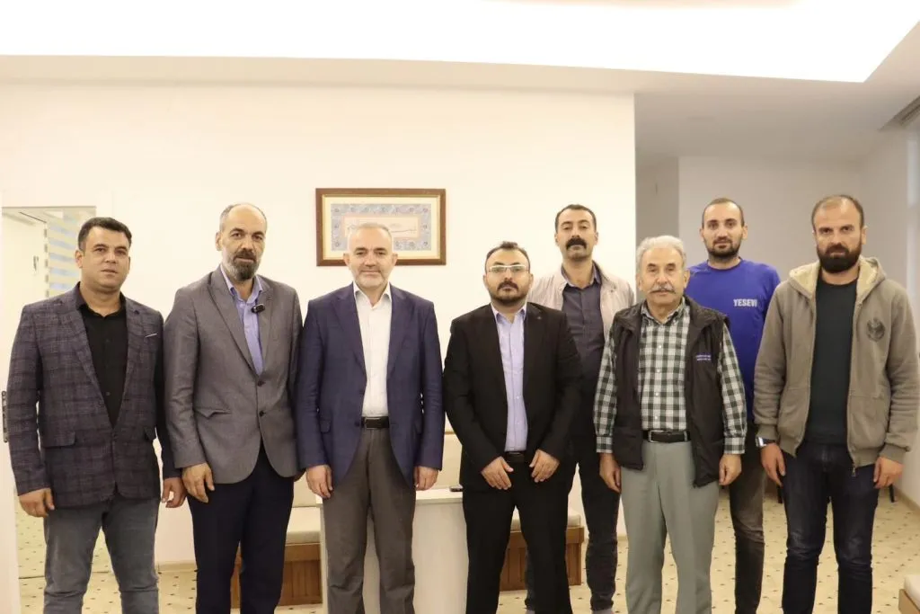 Yesevi Hareketi Heyetimiz, Nijer Fahri Konsolosu ve Roketsan Yönetim Kurulu Üyesi Musa Şahin’i Ziyaret Etti