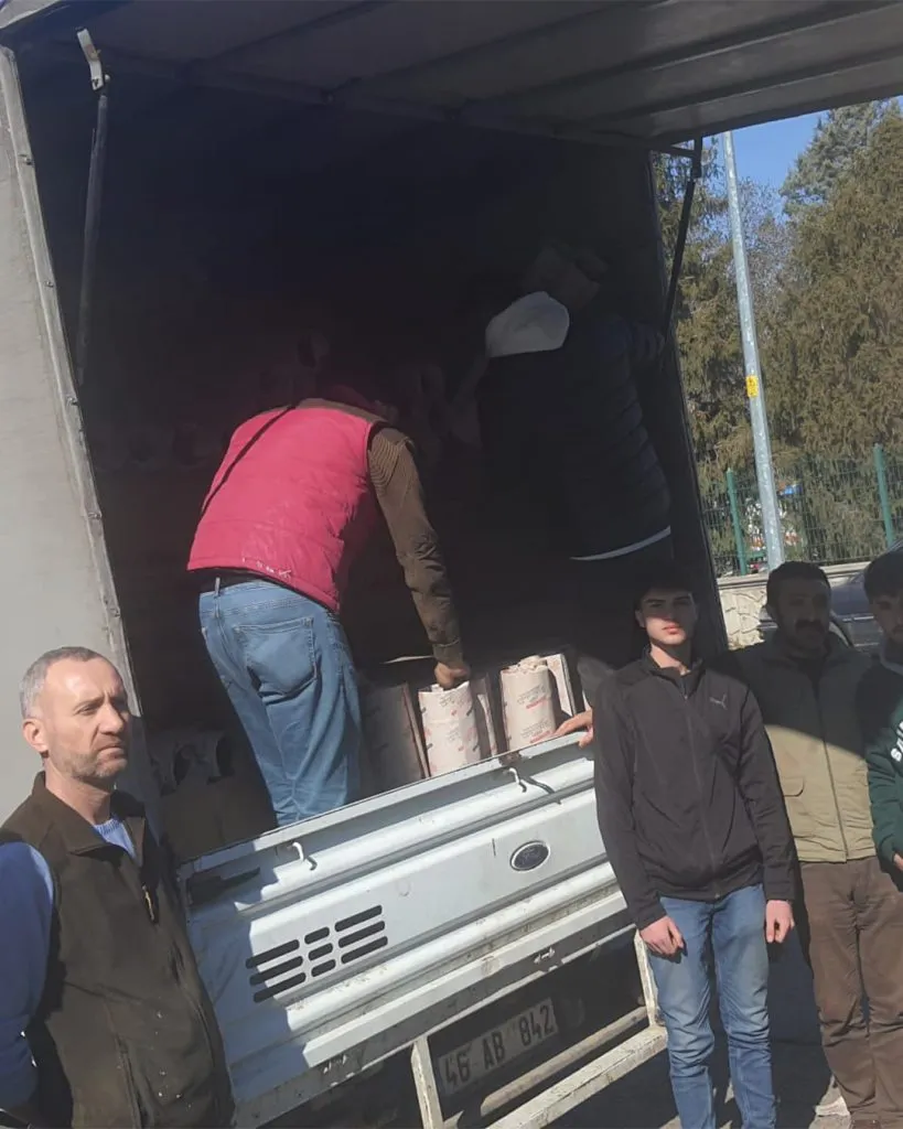 Kahramanmaraş’ın merkezine ve köylerine 30 adet soba dağıtımı gerçekleşmiştir.