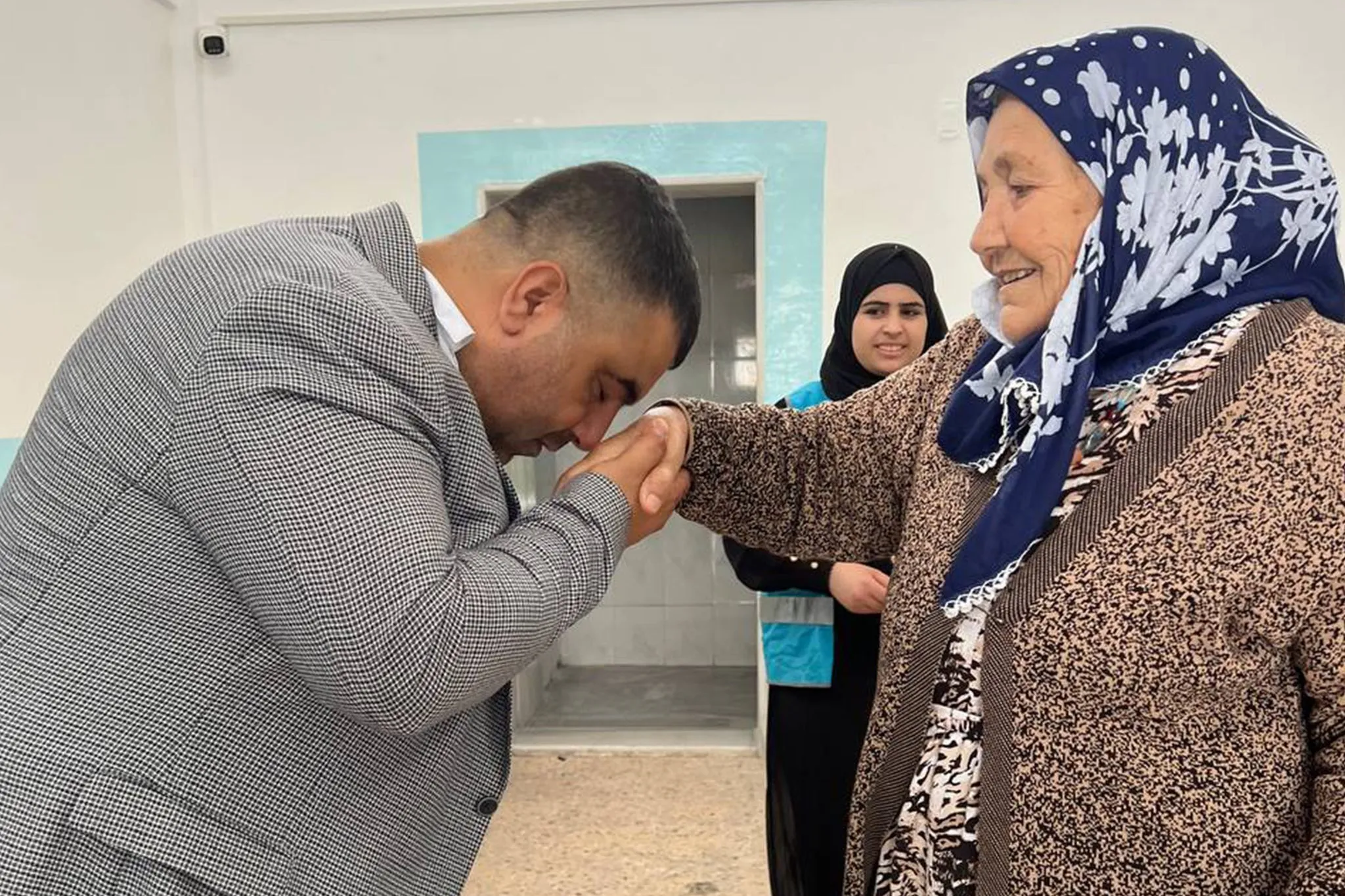 Yesevi Hareketi Genel Sekreteri Harun Erbay ve Kayseri il teşkilat yöneticilerinden oluşan heyetimiz, Suriye'de önemli bir dizi faaliyet ve ziyaret gerçekleştirdi.