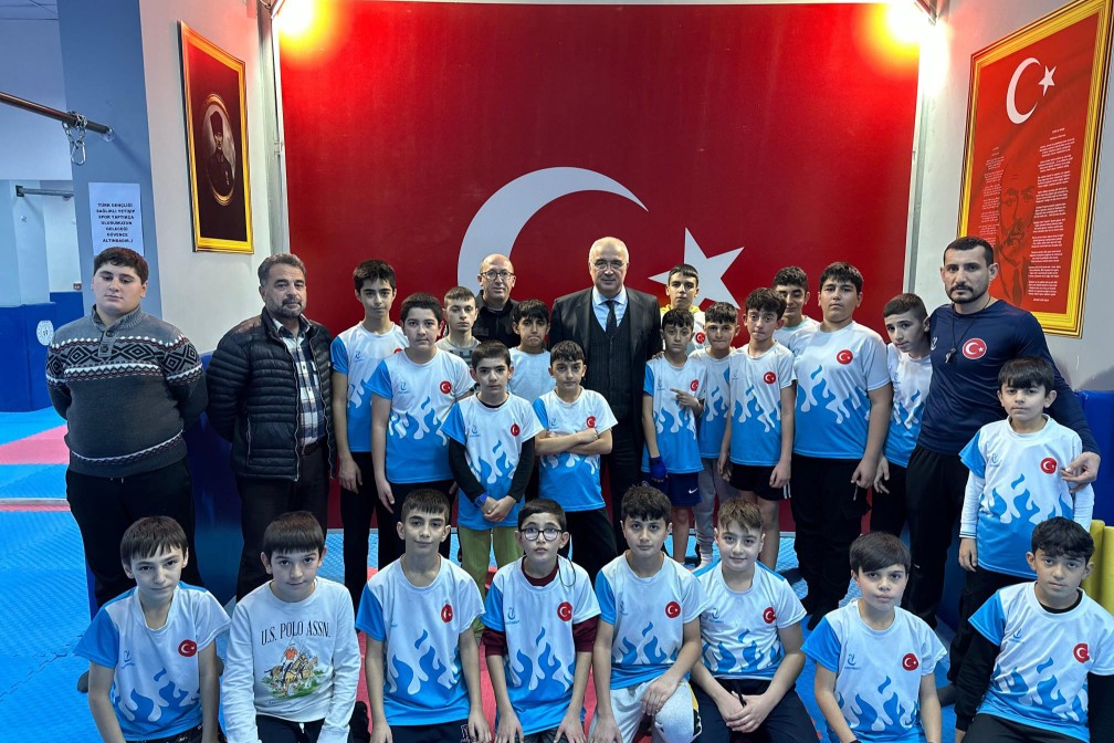 Kayseri Melikgazi Kaymakamımızdan Yesevi Erva Spor Kulübümüze Ziyaret