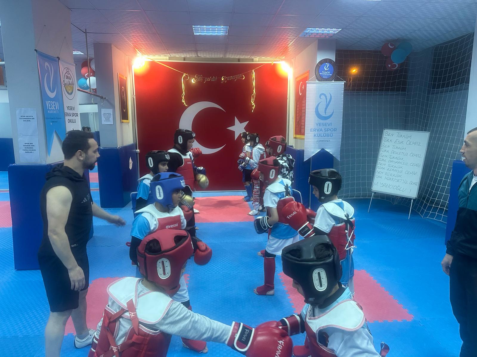 Yesevi Erva Spor Kulübü Kick Boks Kuşak Sınavı Gerçekleşti!