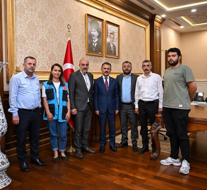 Kocaeli Valisi Sn. İlhami Aktaş’a Ziyaret