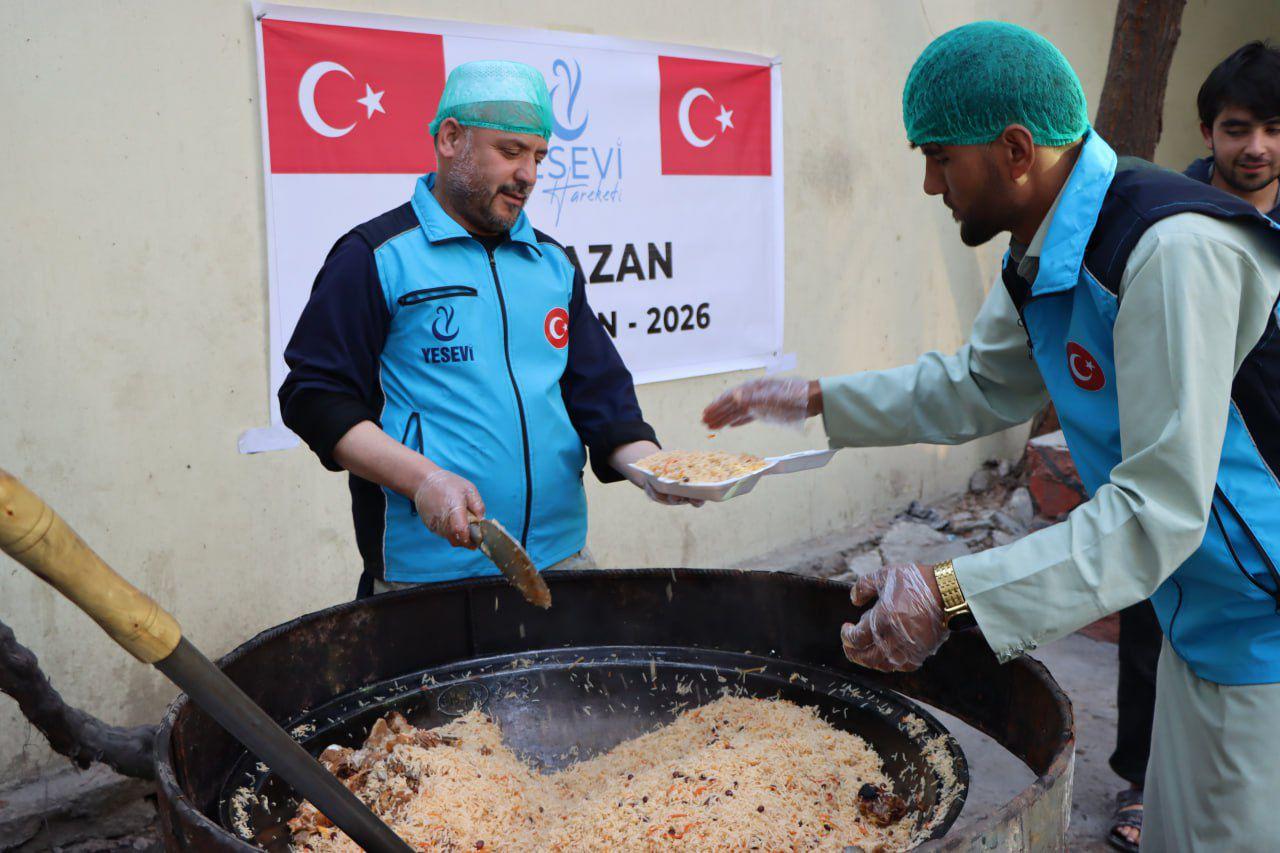 Yesevi Hareketi’nden Afganistan’da İftar Sofraları