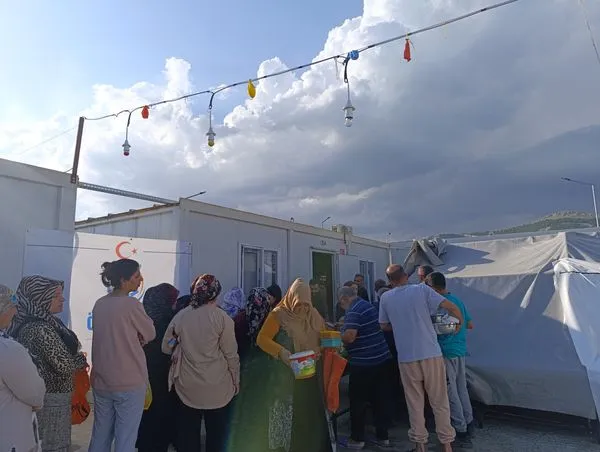 Adıyaman’da İftar Yemeği Dağıtımı